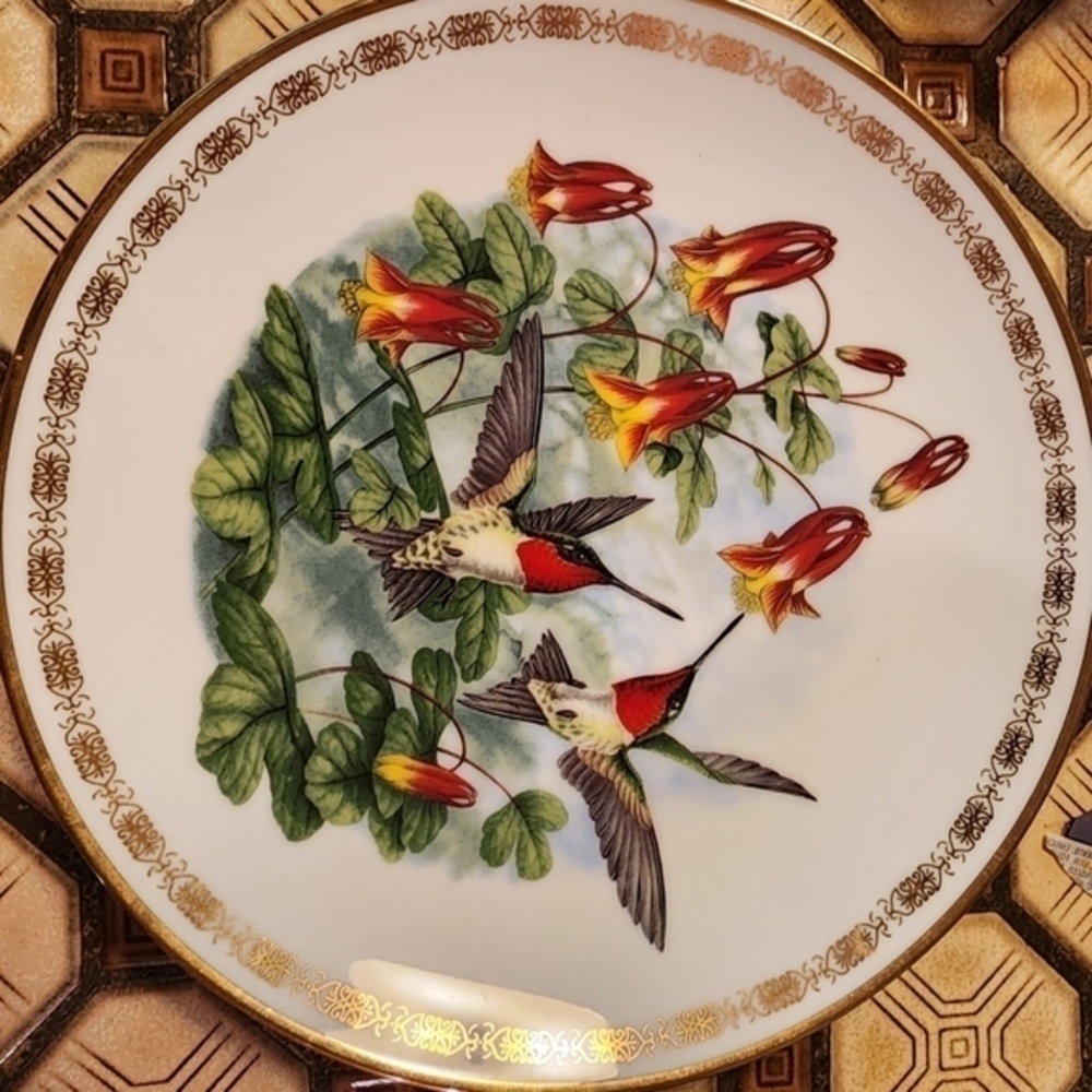 Hamilton Collection Ruby Throated Humming Birds.. 8" with certificate